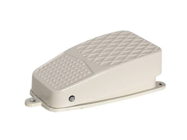 Interrupteur au pied 10A 250V ON - (ON) PN09 sans couvercle avec câble.