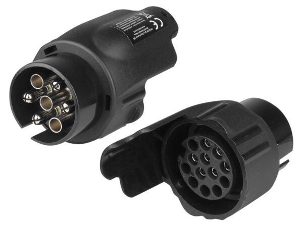 Réducteur de prise pour remorque de voiture.