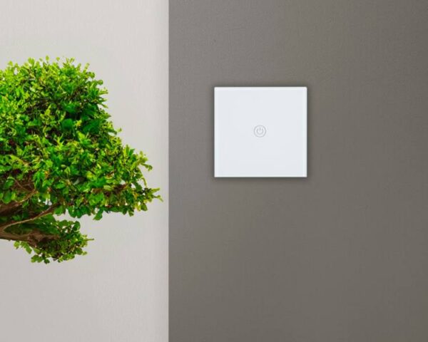 Interrupteur tactile, simple, panneau en verre, blanc.