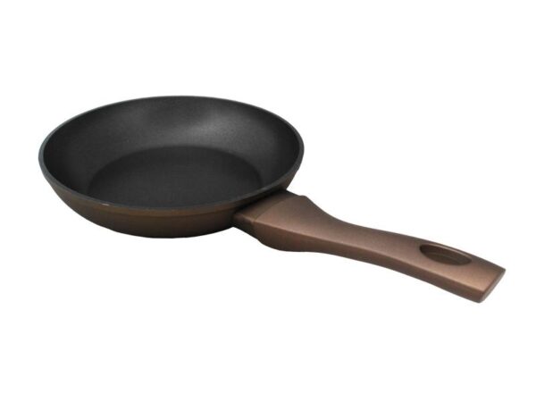 Poêle à frire avec revêtement diamant 20 cm, compatible induction et tous types de plaques de cuisson.