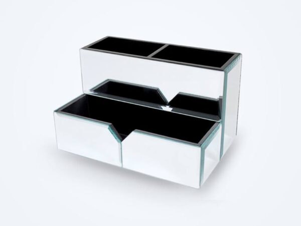 PS MOON dans la chambre Organisateur MIRROR, Paris.