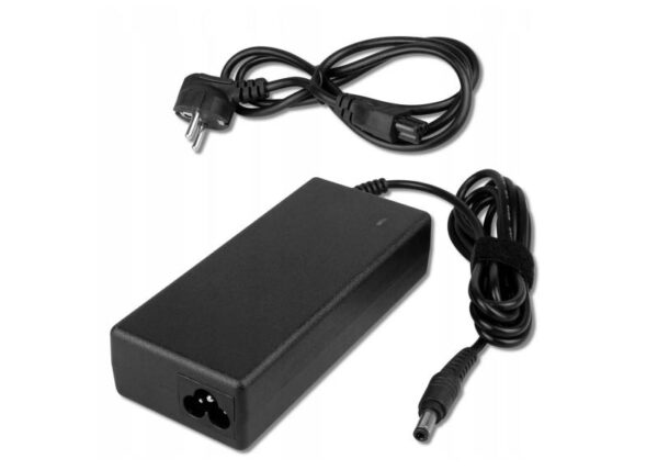 Chargeur avec câble d'alimentation pour scooters et véhicules électriques 230 V CA/CC - Prise 42 V/2 A 2,5/5,5